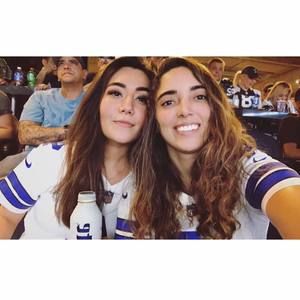 Meet your Posher, Dafne